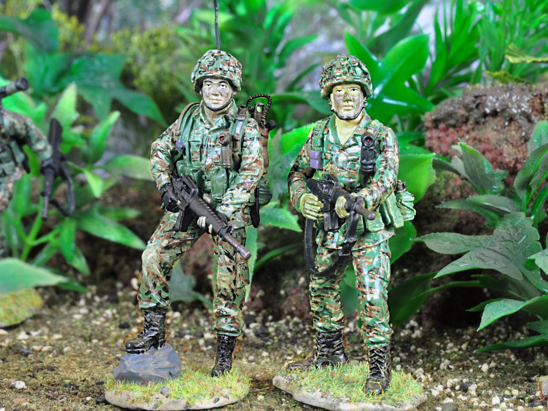 Miniature-Stories-2nd-Gen-Soldier-Figurines-Diorama-Group-3
