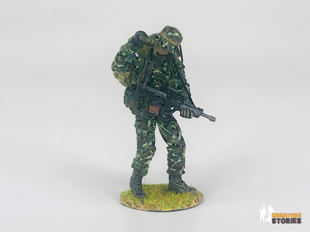 Thailand Army Custom Scouts Figure with SAR 21