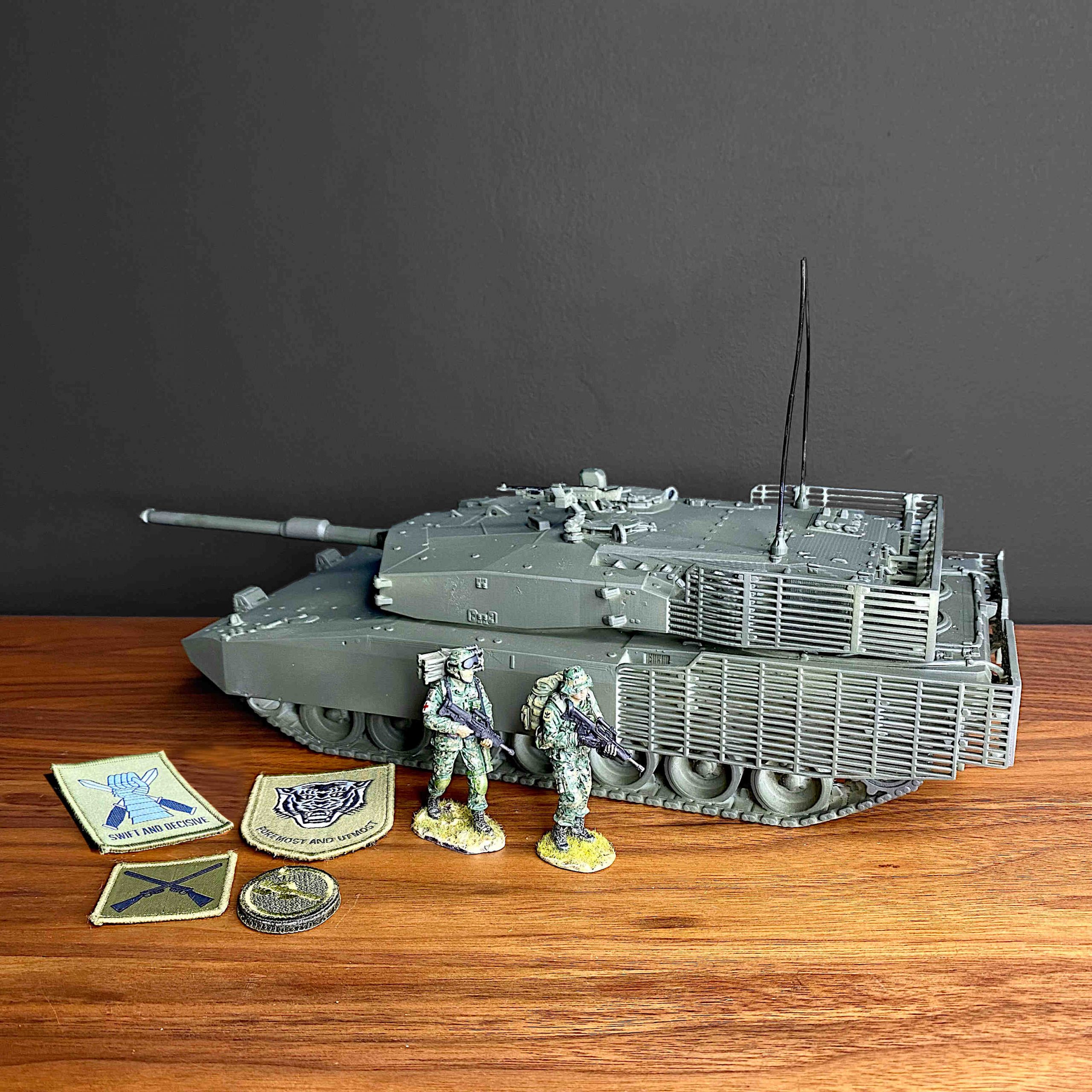 Miniature Leopard 2SG 3D Printed Model (9)