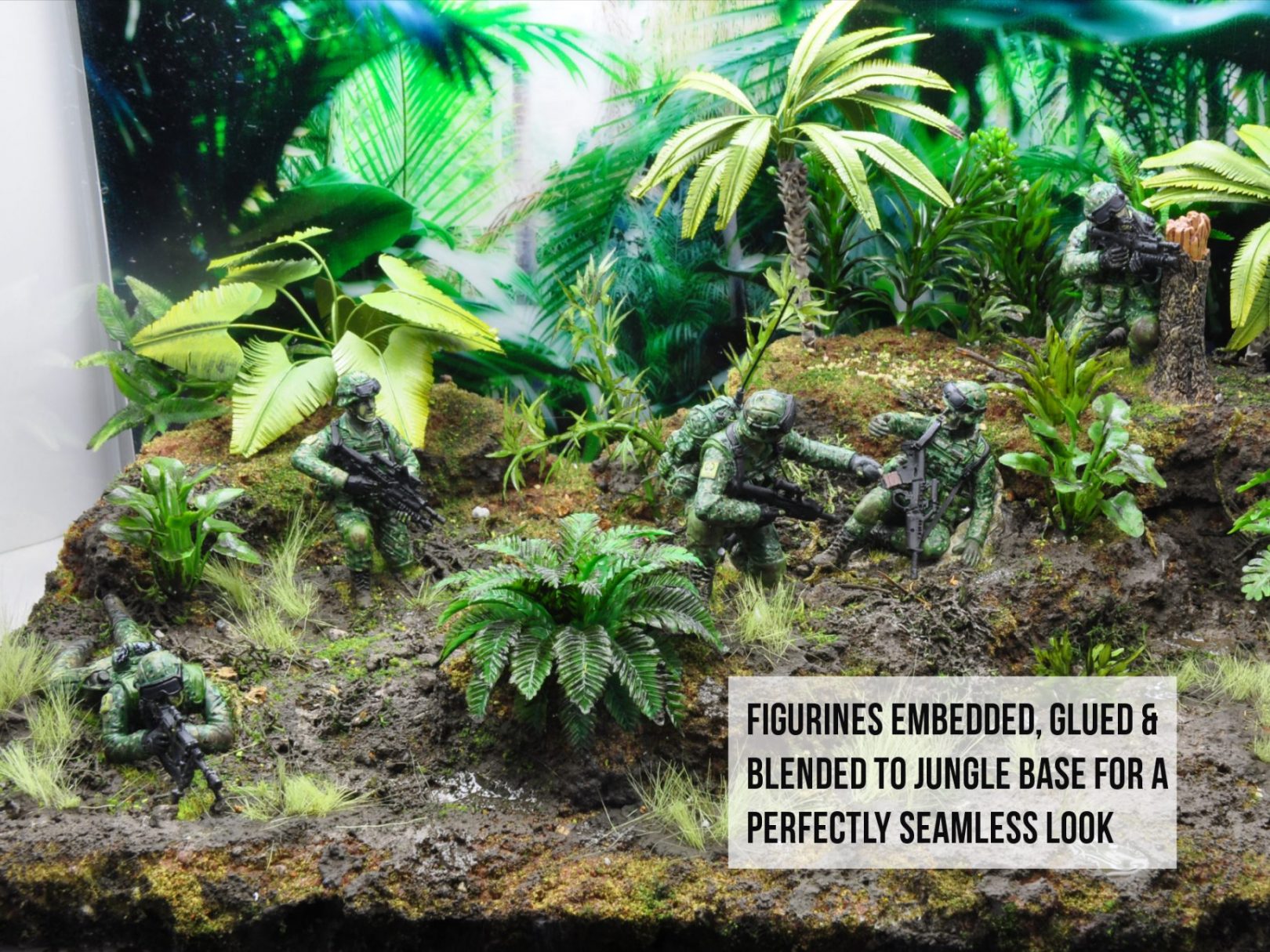 Miniature-Stories-Large-Diorama-in-LED-Acrylic-Case-embedded-figurines-12-e1526956698874.jpg