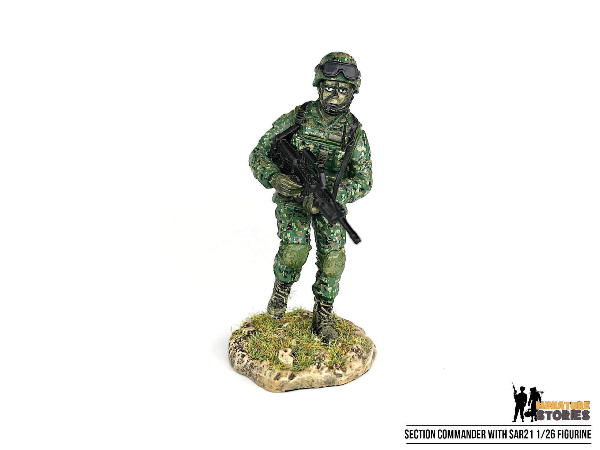 Miniature-Stories-Product-SA001-Section-Commander-with-SAR21-Front-1920×1440-2.jpg