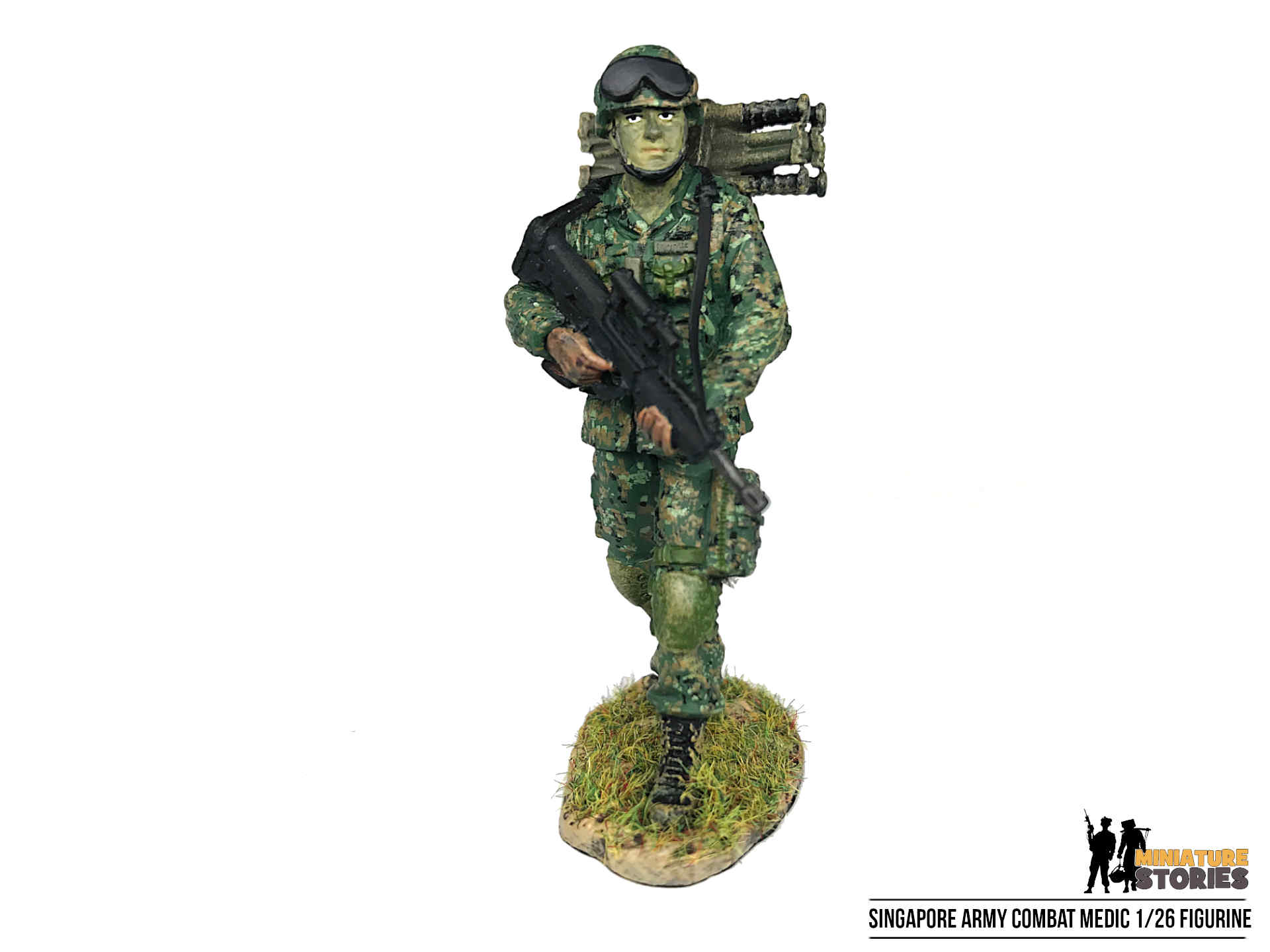 Miniature-Stories-Product-SA021-Combat-Medic-Front-1920×1440-1.jpg