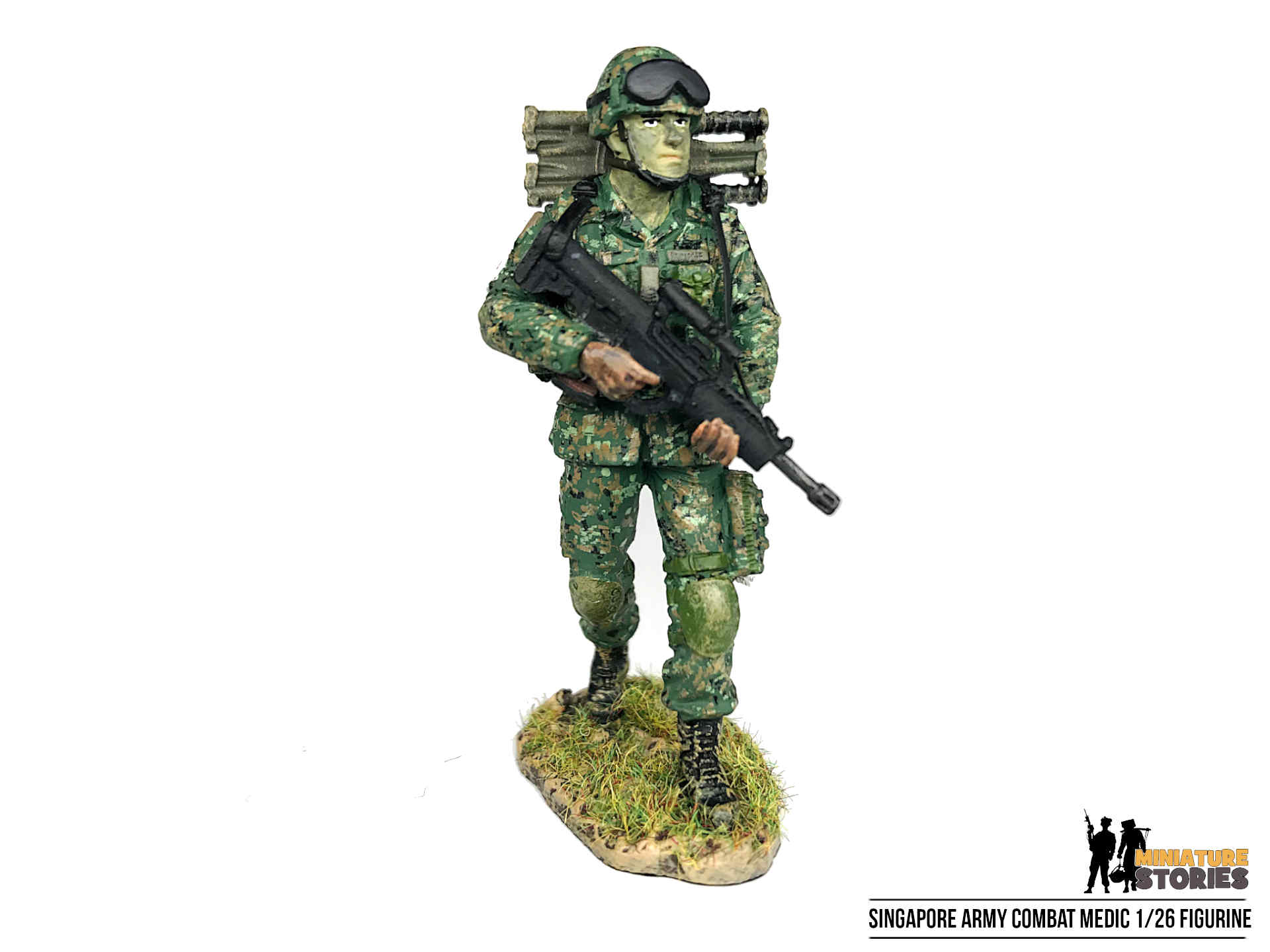 Miniature-Stories-Product-SA021-Combat-Medic-Front-3-1920×1440-1.jpg