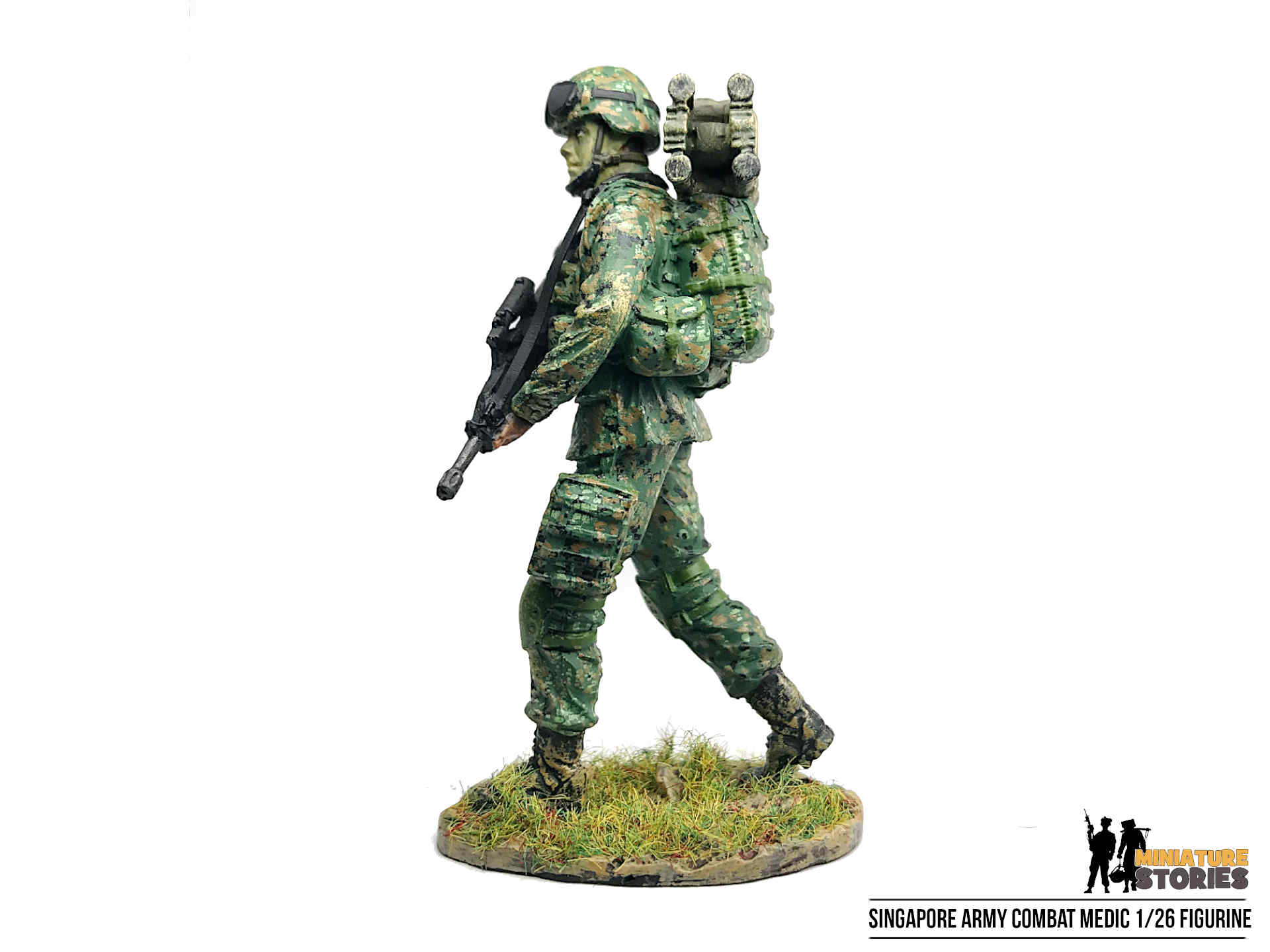 Miniature-Stories-Product-SA021-Combat-Medic-Left-1920×1440-1.jpg
