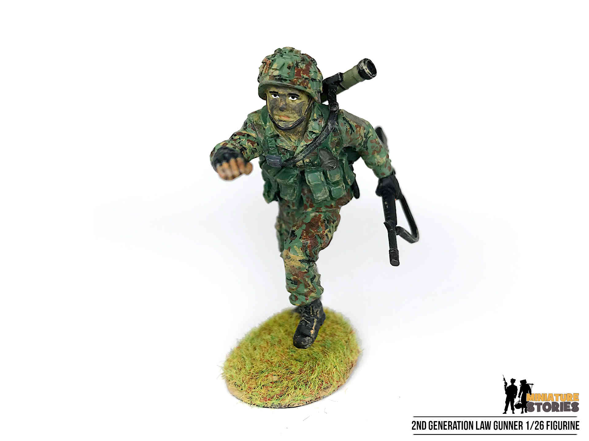 Miniature-Stories-Product-SA025-2G-LAW-Gunner-Front-2-1920×1440-1.jpg
