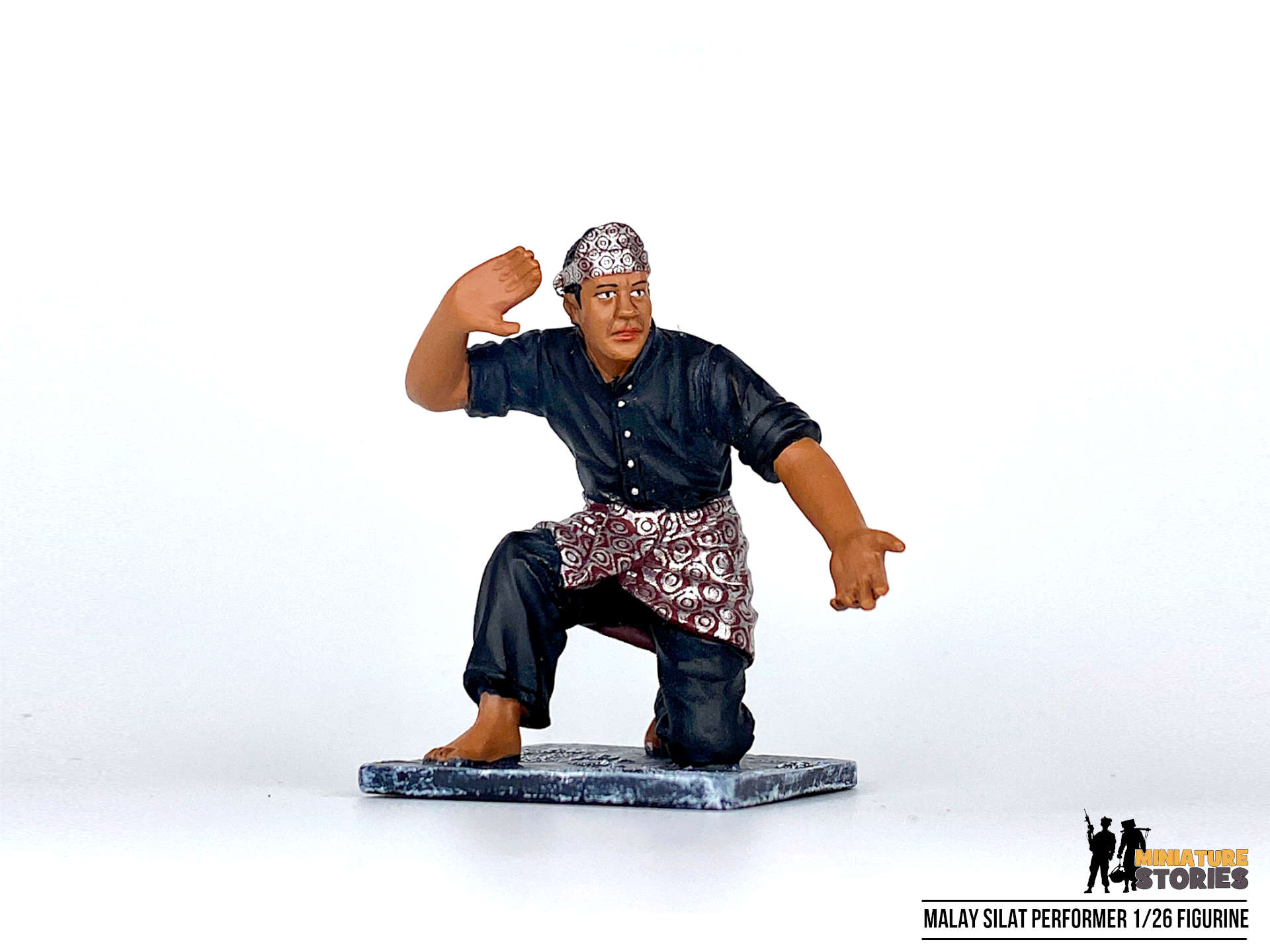 Miniature-Stories-Product-SH025-Silat-Performer-Front-4-1920×1440-1.jpg
