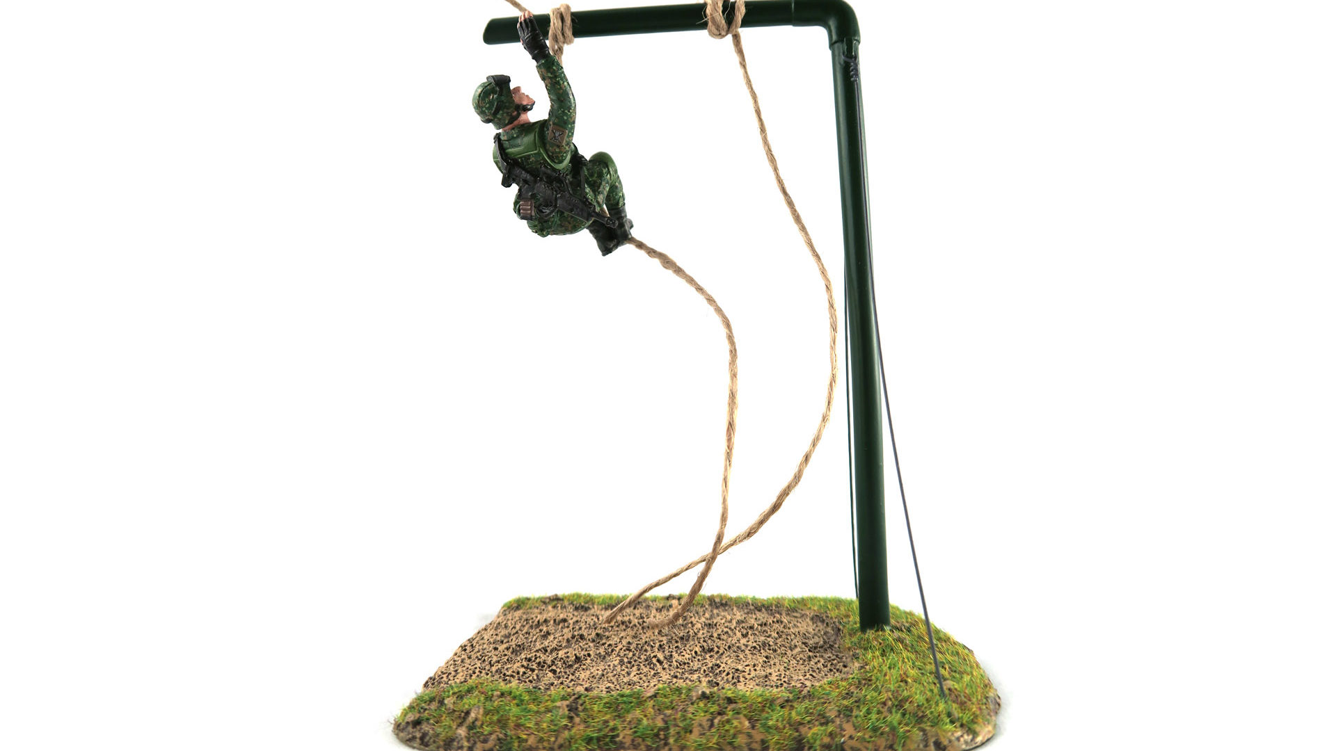 SAF Singapore Soldier Figurine on SOC Low Rope - Miniature Stories
