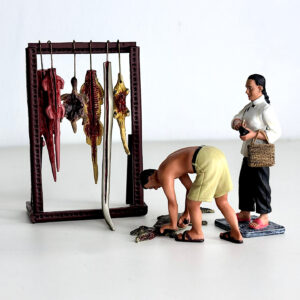 Miniature Figurines of Wildlife Butcher 1